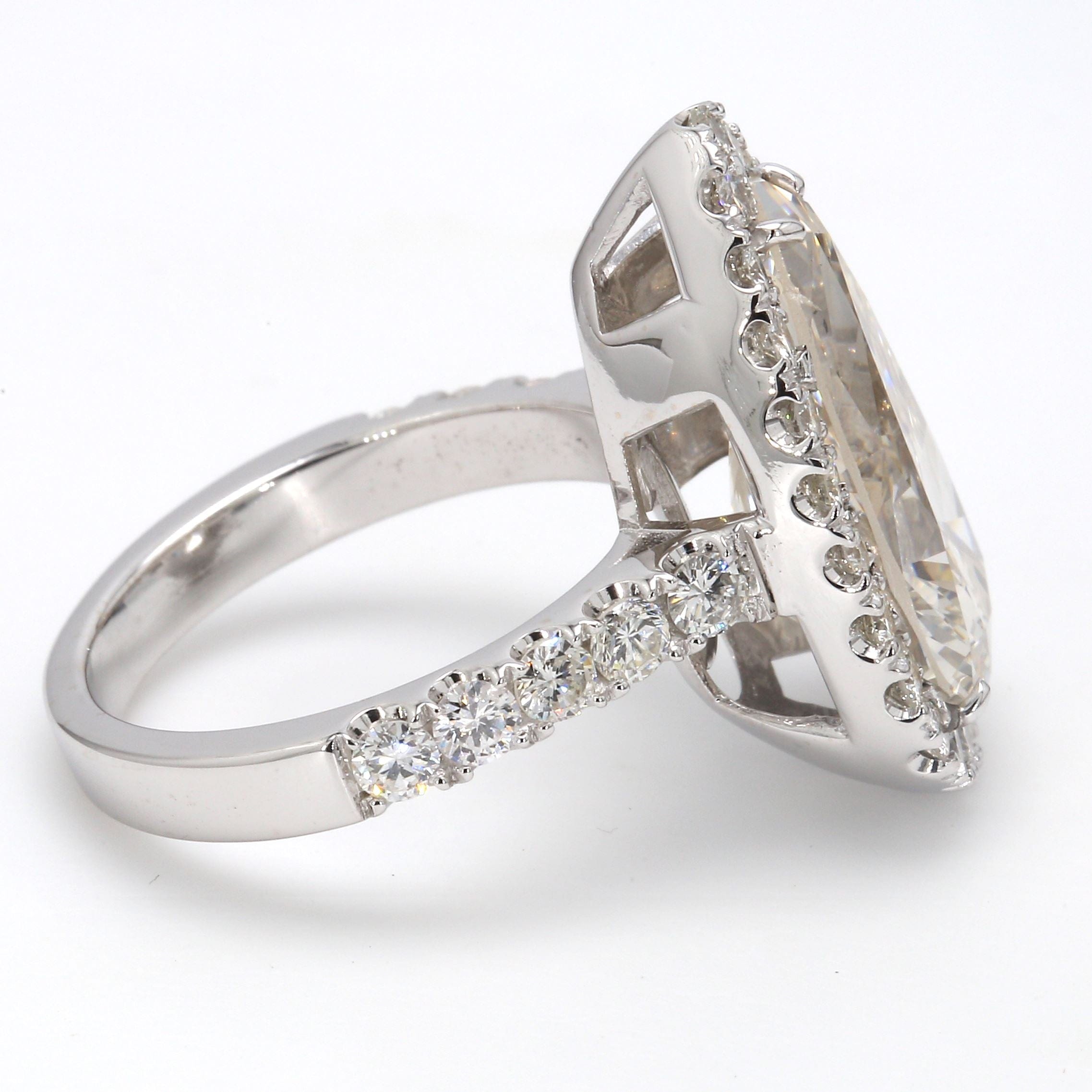 Pear-Shaped Diamond Halo Ring in 18k White Gold – LAURENTI NEW YORK