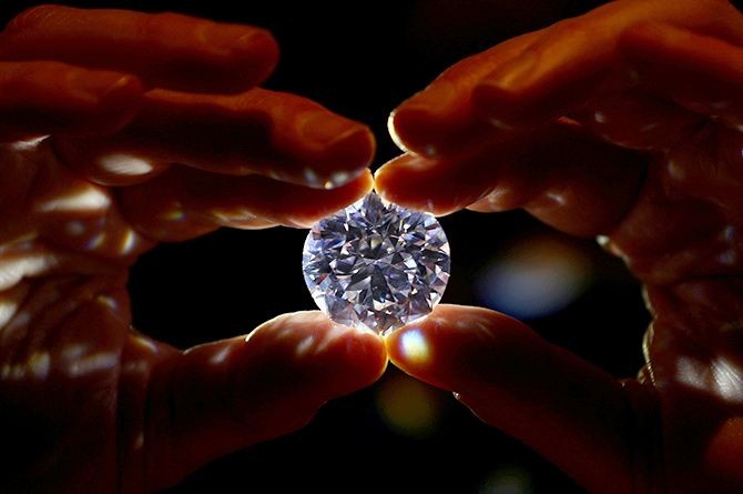 Diamonds and Jewelry: An Engine for Sustainable Economic and Social Developement