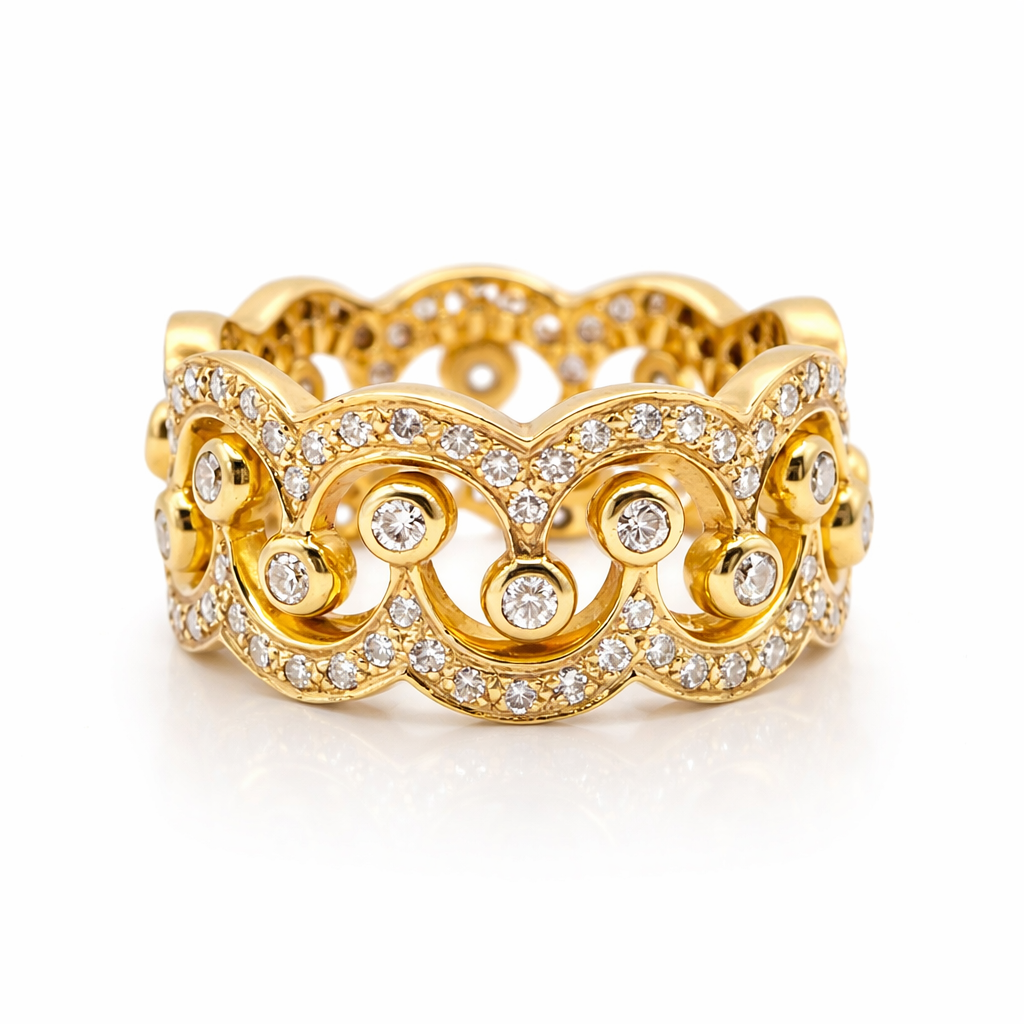 convertible crown diamond ring set with pavé diamonds in 18k yellow gold