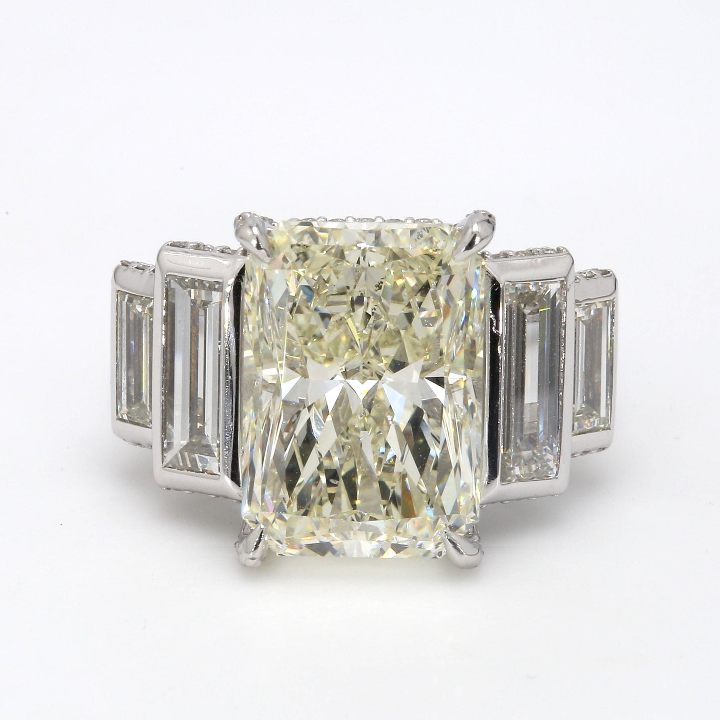 LAURENTI NEW YORK Platinum, 9.05 Carat Radiant Cut Diamond Ring